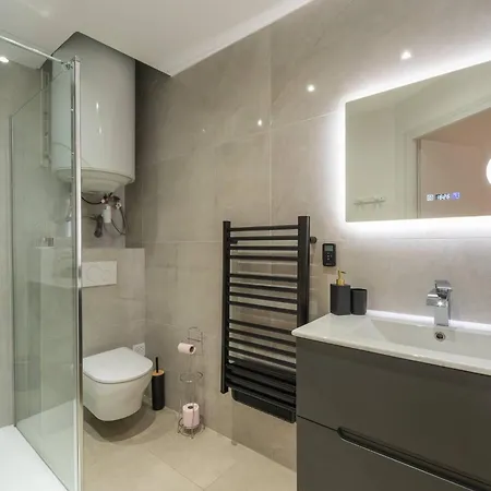 Apartment Ideal Groupes & Familles 3 - 10 Pers - Hyper-centre Cannes