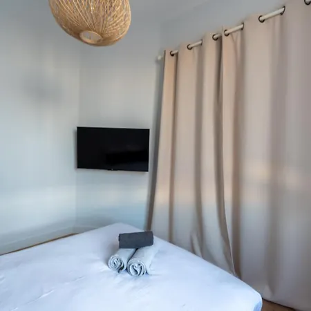 Ideal Groupes & Familles 3 - 10 Pers - Hyper-centre Apartment