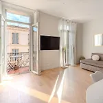 Ideal Groupes & Familles 3 - 10 Pers - Hyper-centre Apartment